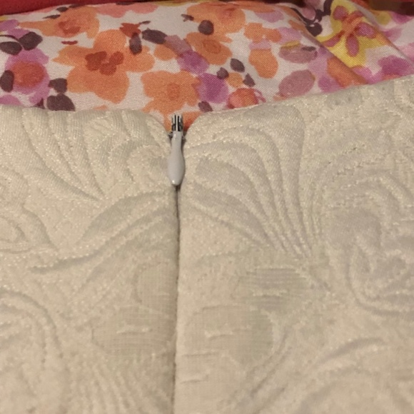 White Fit and Flare Dress sz Small - Picture 5 of 6